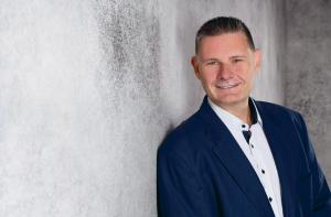 USIQ PhDr. Oliver Scharfenberg