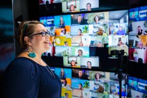 Katie Hornor, keynote speaker looks at virtual event audience in studio