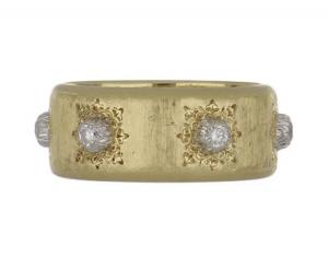 Jewelry will be led by a gorgeous Buccellati 18k gold Macri band with 0.30 carats of diamonds, size 6 ¼ (est. $4,800-$5,500).