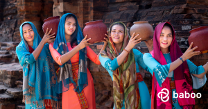 Baboo - Women with Clay Pots - travel culture