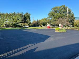 Asphalt Parking Lot Paving Driveway Paving in Rockville, MD