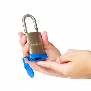 BenjiLock Outdoor Fingerprint Padlock securing instruments, touring equipment, photography gear, and storage units, with the ability to store up to 10 fingerprints for personalized biometric access.