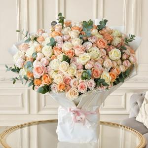 Ivory luxury flowers bouquest