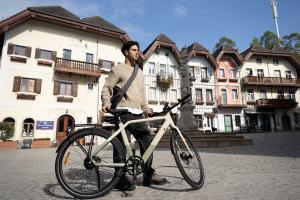 ADO Air 30 Ultra, the World's First Integrated Auto Triple-Speed E ...