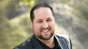 Dustin Haisler - Horizontal Headshot