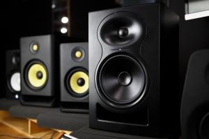 The modern home is no longer defined only by walls and furnishings audio system