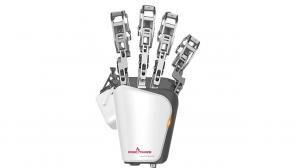 HandVivante™ MirrorHand Exoskeleton – Under 800g, this advanced exoskeletal hand features an optimised metal design and biocompatible materials for comfort and enable intuitive, motion-sensing control of an affected hand.