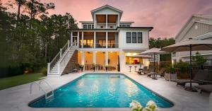 Captivating Pool Installation in Charleston