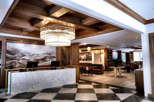 Kananaskis Black Diamond Club Lobby