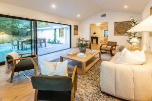 Perry Lieber - Expertise in Farmhouse and Clubhouse Renovation and Remodeling