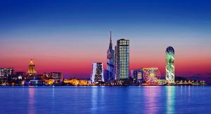 Die Skyline von Batumi beim Reinfahren in die Stadt