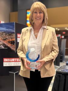 Lisa Bickus 2025 Making Waves Award winner by InsurTech Hartford