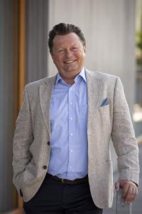 Portrait of Roland Stähli, founder of WebAccountPlus, pioneer in AI-driven financial ecosystems.