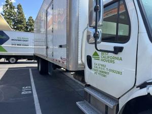 Los Angeles Movers Truck