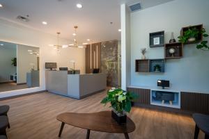 Etobicoke dental office - Thorncrest Dental