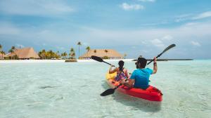 Canoeing at Cinnamon Velifushi Maldives
