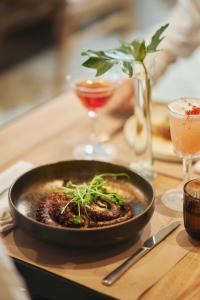Gastronomy La Perla Cantina de Costa