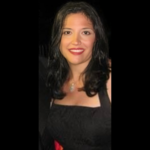 Lisa Pamintuan Black Dress master