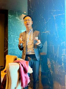 Mr Lau Speaks on InvestHK co-organised a networking event in Brisbane