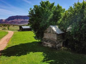 Sinbad Ranch outbuildings