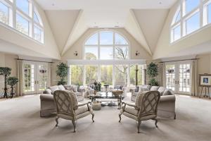 Swan Manor |1 Swan Place, Nissequogue, Gold Coast, New York - 3