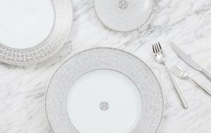 Hermes Platees