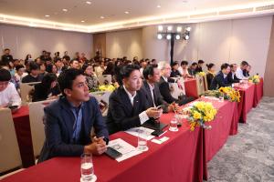 Lễ công bố InnoEx 2025 quy tụ các lãnh đạo, chủ doanh nghiệp, nhà hoạt định chính sách trong nước và quốc tế