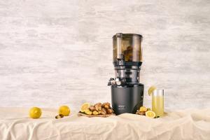 Kuvings Hands Free Slow Juicer AUTO10S