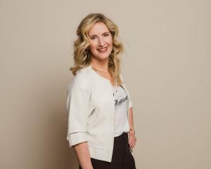 Aricia Symes Headshot