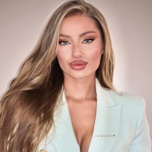 Zanny Vantova - Founder & CEO of AEXIMIUS SA - Swiss based AI & Software Development Company