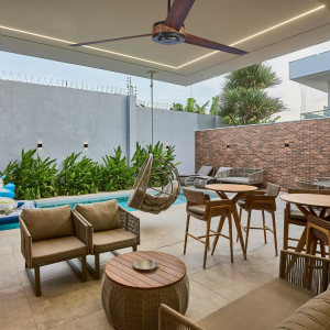 Lincoln Street 3 Blade Wood Grain Outdoor Patio