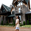 Maddi Jane Runs to the 'Father’s House' with New Single
