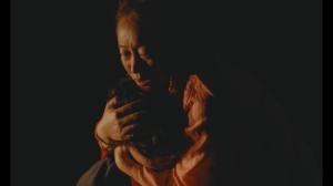 Pictured: Xue Qing as "Mother" and Gu Siyuan as "Son".