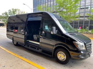 Book a sprinter van to and from O'Hare international airport