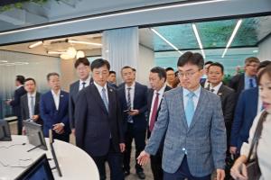  Vietnamese delegates visit the Digital Open Lab of Pangyo Startup Campus