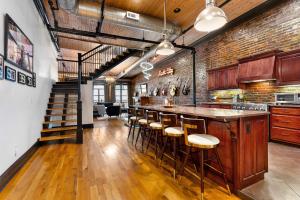 207 3rd Ave. North, Unit 602_5