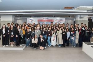 Group photo from JABLY’s ‘Beyond Borders’ networking event for foreign students and professionals in Korea held on March 20
