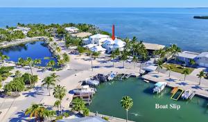 101 Windy Point Cir Aerial Photo