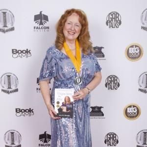 23631192 annmracek3 holding book