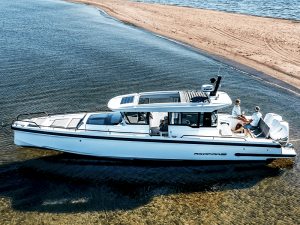 SeaEO Luxury Boat Charters on the Water