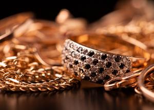 Bunch of jewelry.