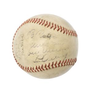 1930s-era Worth Official League baseball inscribed, "To Roy, with very best wishes, Lou Gehrig" left of the sweet spot. Dubbed "The Paperboy Gehrig". Estimate: CA$8,000-$12,000.