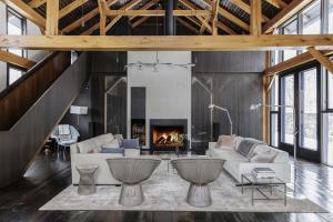 890 Bald Mountain Road, Austerlitz, New York