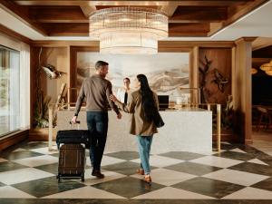 PKML Black Diamond Club Lobby