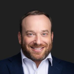 Headshot of Eytan Wiener, eCommerce entrepreneur and founder of Potentiate Ventures.