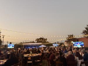 Nearly 200 guests gathered at Maryvale’s annual Harvest of Hope Gala, joining city council members, community leaders, and longtime supporters for an evening of live music, dancing, raffle prizes, photo opportunities, and a gourmet dinner under the stars on the Rosemead campus Harvest of Hope Gala at Maryvale features supporters across Los Angeles County enjoying an outdoor dinner under lights.