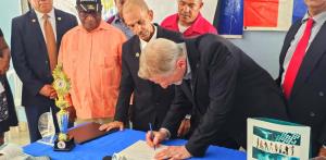 23781906 firma del acuerdo entre patrona