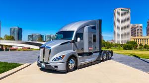 2025 T680