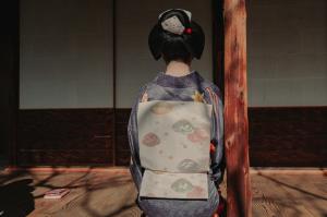 By booking a Fernwayer tour in Kyoto, you'll have the opportunity to meet a a Maiko (apprentice Geisha) and learn about her daily routines and the contemporary significance of this Japanese tradition.