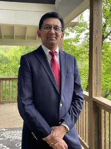 The Dr. Sudesh Banaji Scholarship officially opens applications for undergraduate students across the United States who aspire to pursue careers in medicine or related healthcare fields Dr. Sudesh Banaji